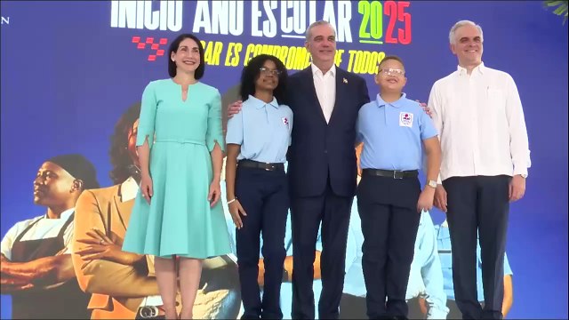 Presidente Abinader llama a los padres a acompañar y motivar a sus hijos en el nuevo año escolar 2025-2026