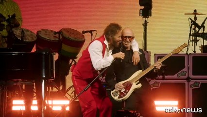 Primo live per Jovanotti a Pesaro: "Bentornati, che bello ritrovarvi"