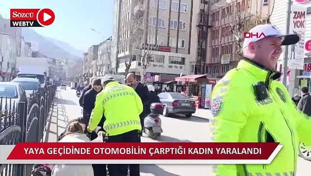 Yaya geçidinde otomobilin çarptığı kadın yaralandı; kaza kamerada
