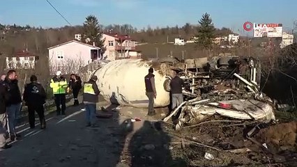 Yoldan çıkan beton mikseri kağıt gibi ezildi: 1 yaralı