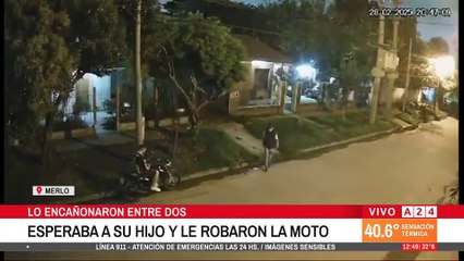 🚨 AUMENTO DE ROBOS EN MERLO: ASI LE ROBAN LA MOTA A UN PADRE QUE ESPERABA A SU HIJO