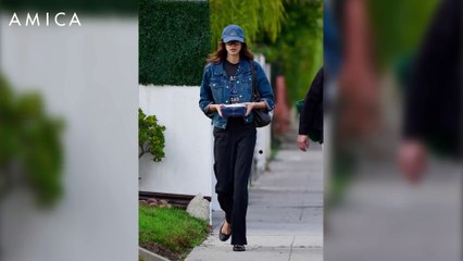 I look con ballerine per la mezza stagione: come Kaia Gerber