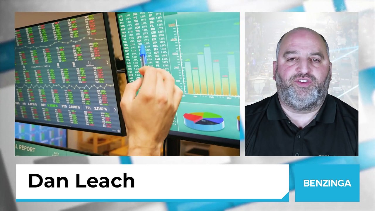 Tesla Stock Falls Over 4% Amid Concerns Over Buyers’ Strike and Tariffs