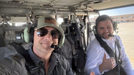 JD Vance visita la frontera de México