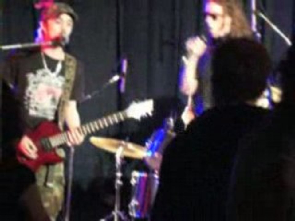 Dead bombs- Hymne aux vosges