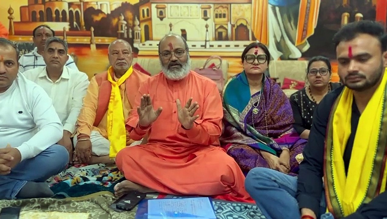 महामंडलेश्वर_यति_नरसिंहानंद_गिरी_महाराज_के_नेतृत्व_में_शिवशक्ति_धाम_डासना_में_हुई_बैठक (540p)