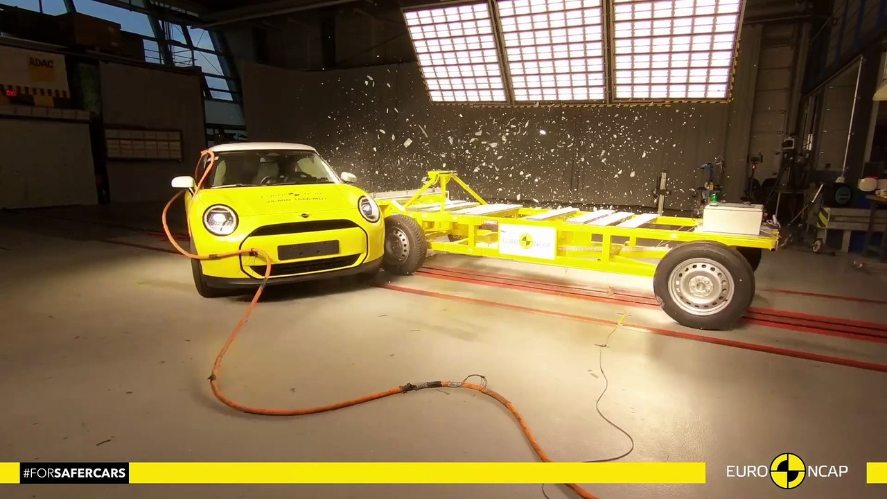Erneute Euro NCAP Bestwertung - 5 Sterne für den vollelektrischen MINI Cooper