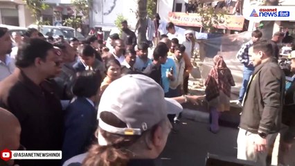 हटिए-हट जाइए...जब Rekha Gupta ने हाथ में थामा माइक तो सकते में आ गए अधिकारी