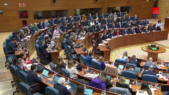 Ayuso amarga el 8-M a las feministas de izquierdas que tragaron con Monedero y Errejón