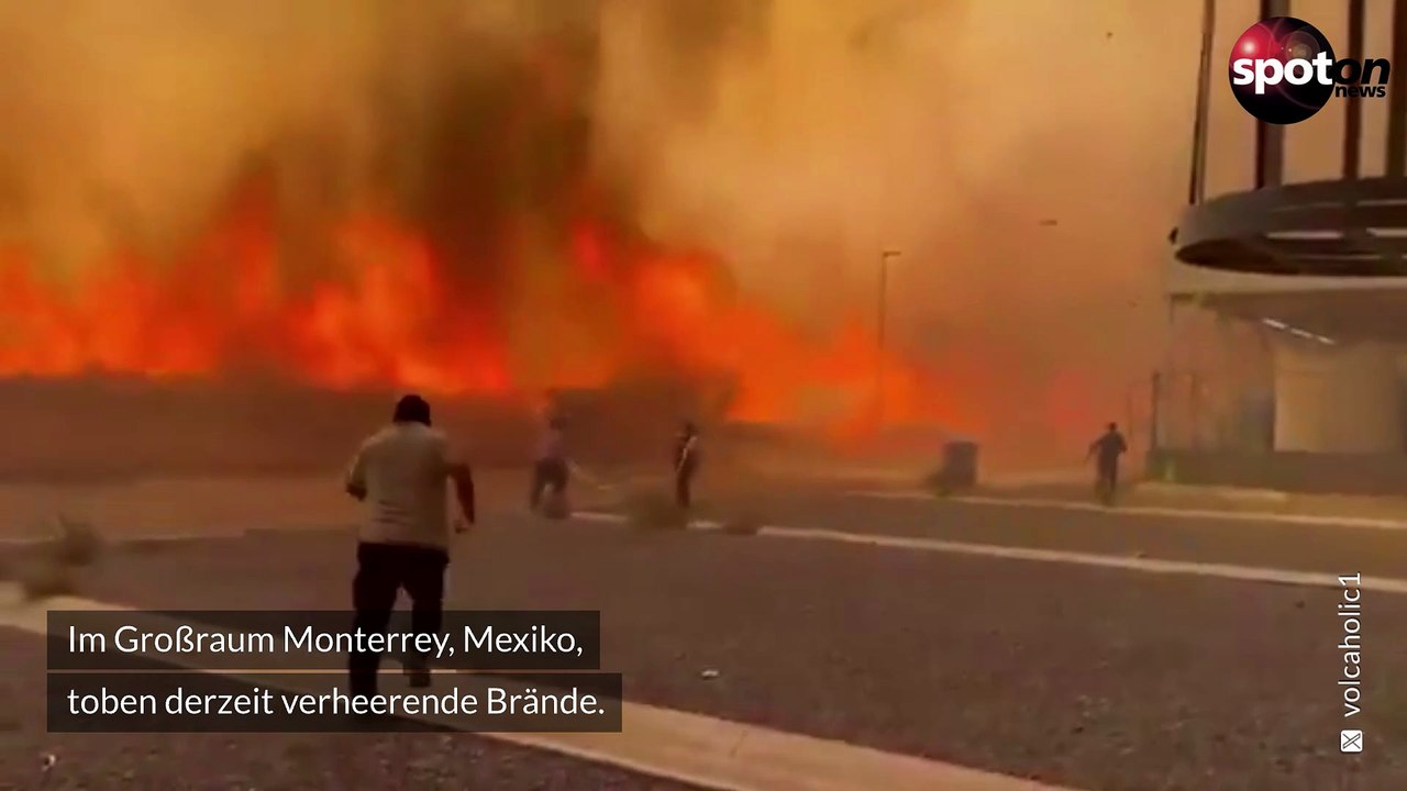 Bus fährt durch Feuer - Passagiere fliehen in Panik