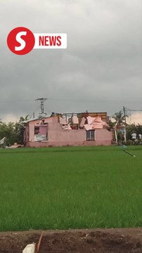 Storm wreaks havoc in Sekinchan