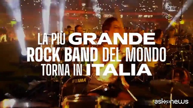 I Rockin'1000 celebrano live 10 anni dalla loro nascita