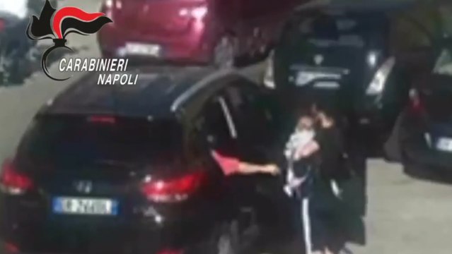 Droga tra Napoli e Salerno, 22 arresti: donna spaccia con neonata in braccio (06.03.25)