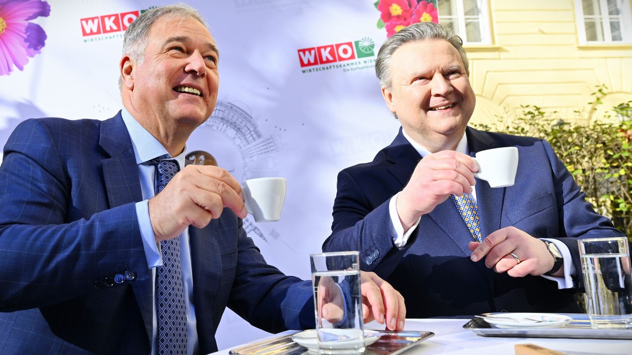 Michael Ludwig hat die Schanigarten-Saison in Wien eröffnet