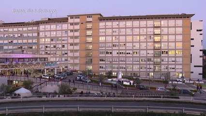Papa Francisco passa noite ‘tranquila’ e descansa, afirma Vaticano