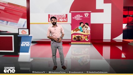 പൊതുവിടങ്ങളിൽ ഫ്ലക്സ് ബോര്‍ഡും കൊടിതോരണങ്ങളും: രാഷ്ട്രീയപാർട്ടികൾക്ക് ഹൈക്കോടതിയുടെ രൂക്ഷവിമർശനം