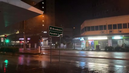 Un fuerte ciclón amenaza la costa este de Australia