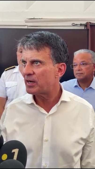 Manuel Valls annonce que l'état de catastrophe naturelle sera reconnu pour toute La Réunion
