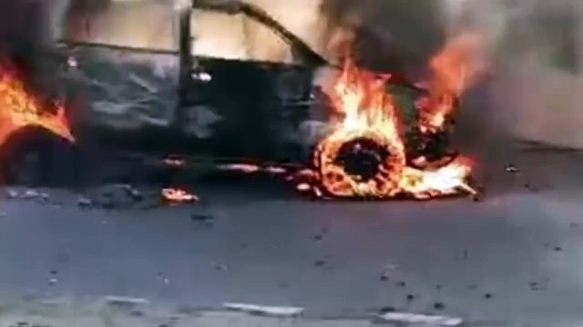 swm news...यहां चलती एम्बुलेंस में शॉर्ट सर्किट से लगी आग, हादसा टला