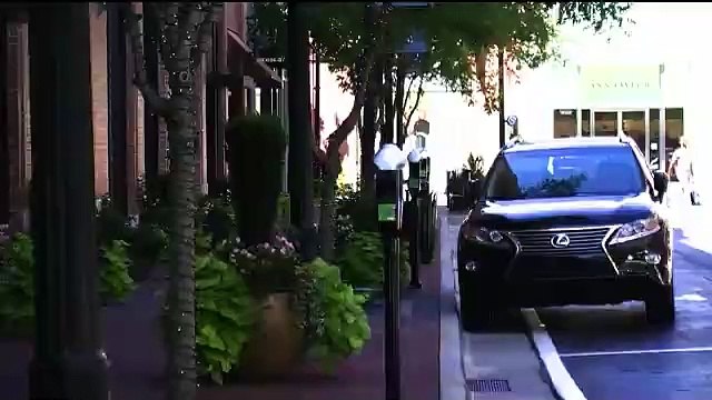 Tom Llamas Steps In: A New Era for NBC Nightly News as Lester Holt Passes the Anchor Baton