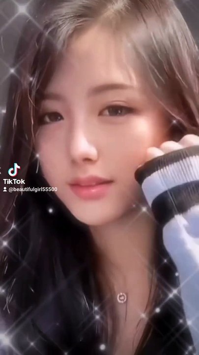 Graceful and Beautiful Women from the East 20250306