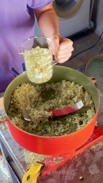 Recycling plastic bottles for a beach business!