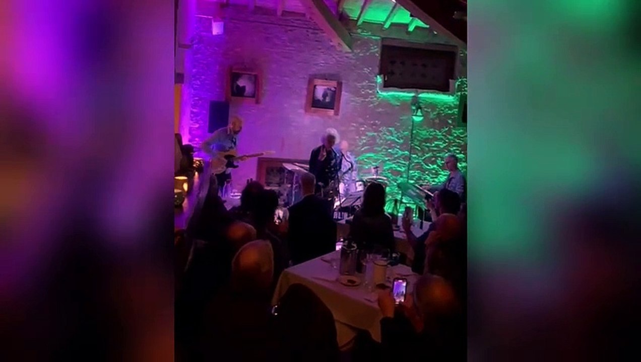 Lou Marini, il mitico sax dei Blues Brothers, interpreta "Sweet Home Chicago" a Ca' Berti