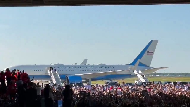 Kamala Harris Draws Massive Crowd in Detroit