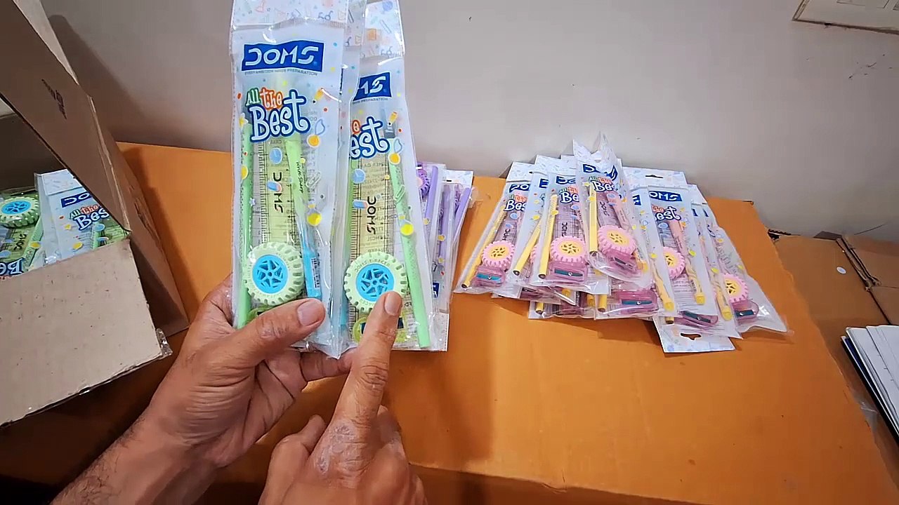 Unboxing and Review of Doms All The Best Kit 20 MRP Return gift special