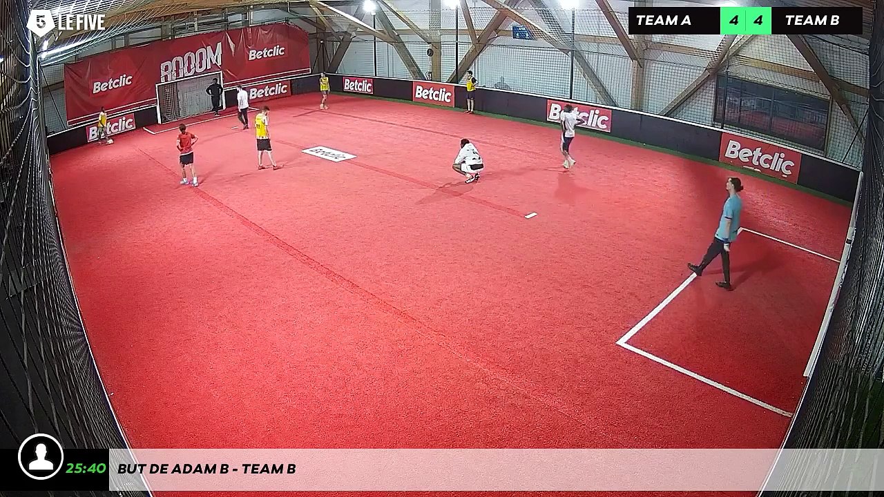 But de Adam B - Team B