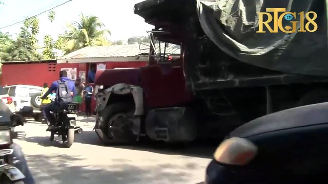 Yon moun mouri nan yon aksidan sikilasyon nan wout Pèleren 2 a.