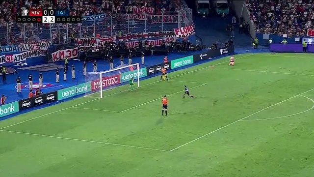 Penal de Gastón Benavídez contra River Plate
