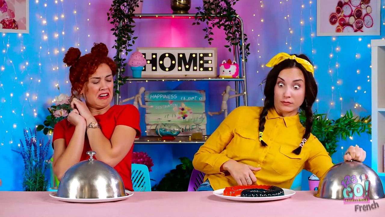 DÉFI ALIMENTAIRE CHEWING-GUM CONTRE CHOCOLAT ! Nourriture Incroyable par 123 GO! CHALLENGE