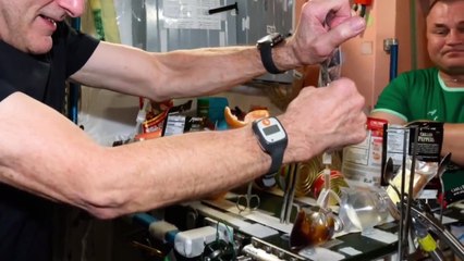 Java In Zero-G - How The Space Coffee Cup Works