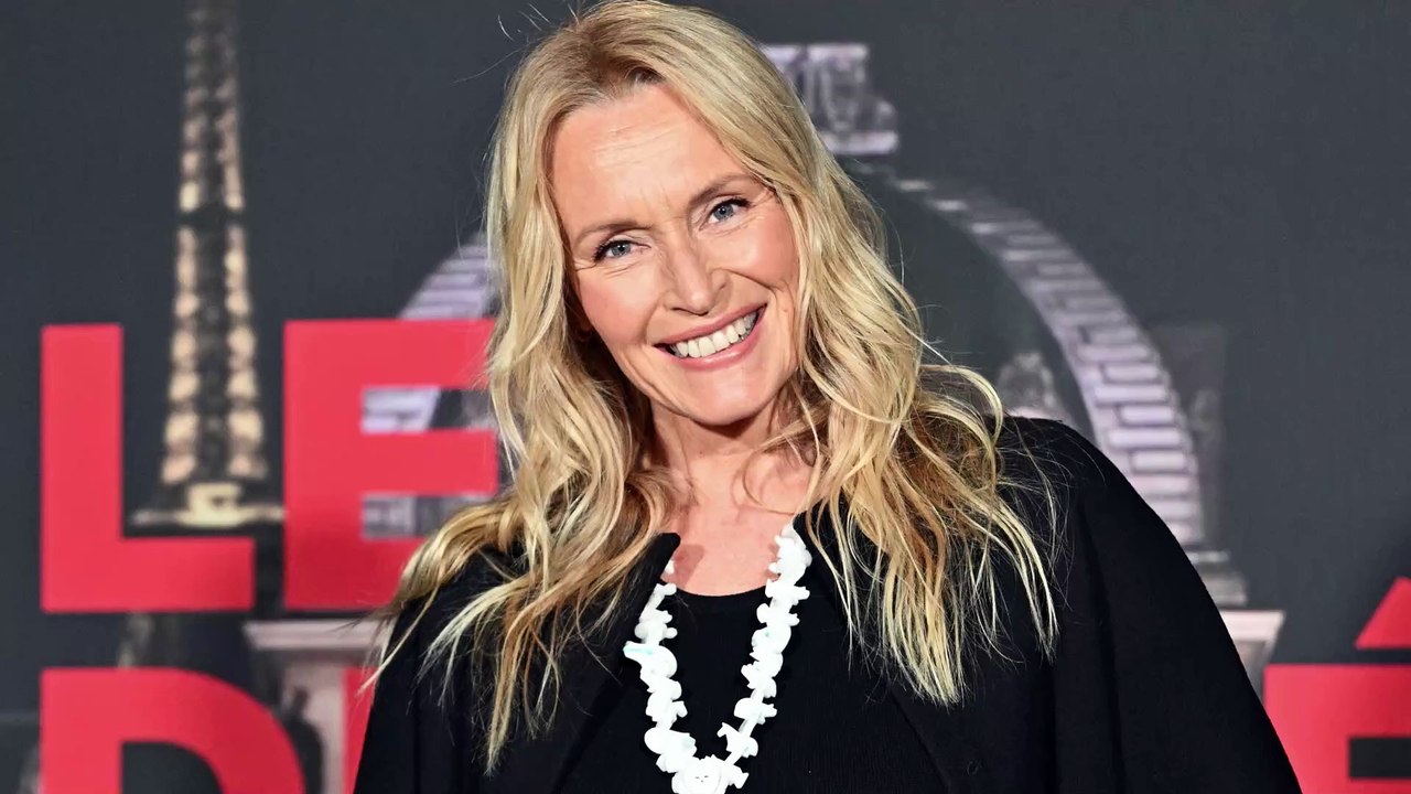 GALA VIDEO - Estelle Lefébure, grand-mère comblée : son atelier, plein d’amour, avec son petit-fils Harrison