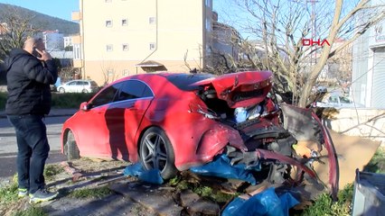 Ataşehir'de trafik kazası: 2 yaralı