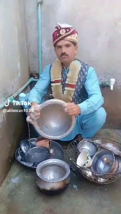 پاکستان میں شادی شدہ مرد کا حال کچھ اس طرح ہے