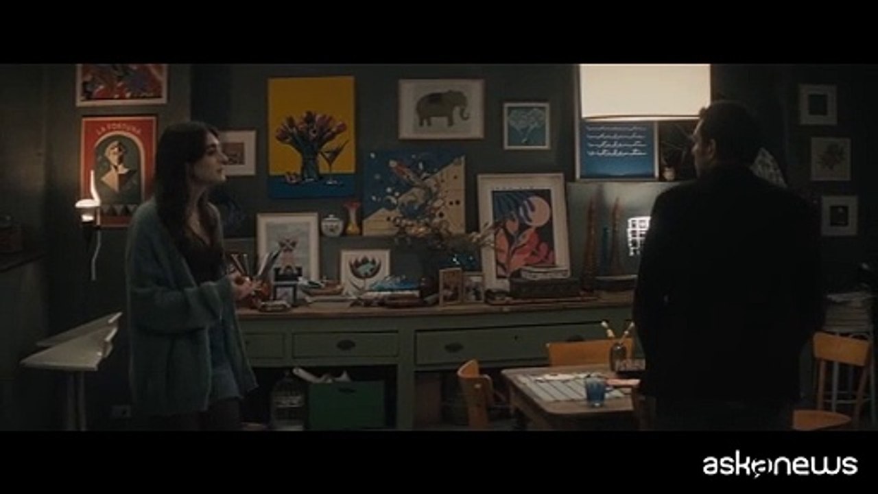 La scena "Voi Maschi" nel film FolleMente per l'8 marzo