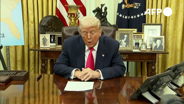 Trump pressiona por negociações sobre programa nuclear do Irã, que rejeita ameaças