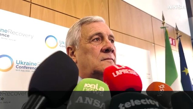 Tajani: Salvini non vuole l'esercito europeo? Io favorevole