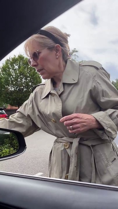 Karen complaining about Disabled Parking!