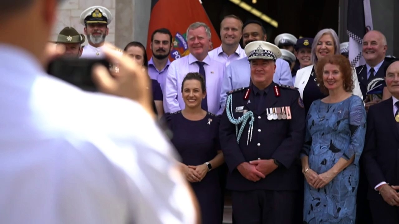 Northern Territory Police Association calls for commissioner Michael ...