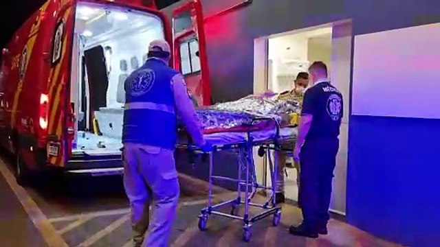 Homem fica em estado grave após ser esfaqueado durante confusão em restaurante no São Cristóvão