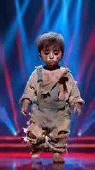 Everyone mocked him, but they didn't know that he was a terrifying sorcerer.