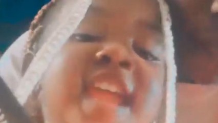 Genius 2 y/o girl knows her 'ABC' despite never having gone to school