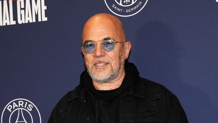 GALA VIDEO - Pascal Obispo, son havre de paix du Cap Ferret envahi de touristes : “Il y a beaucoup trop de monde”