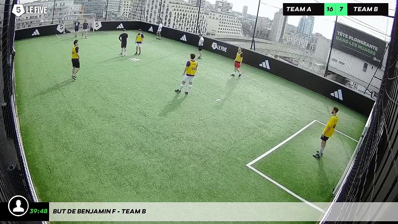 But de Benjamin F - Team B