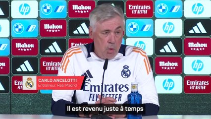 Real Madrid - Ancelotti : "La carrière de Valverde est au milieu de terrain"