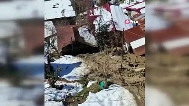 Yine Karadeniz, yine heyelan! Çok sayıda ev tahliye edildi