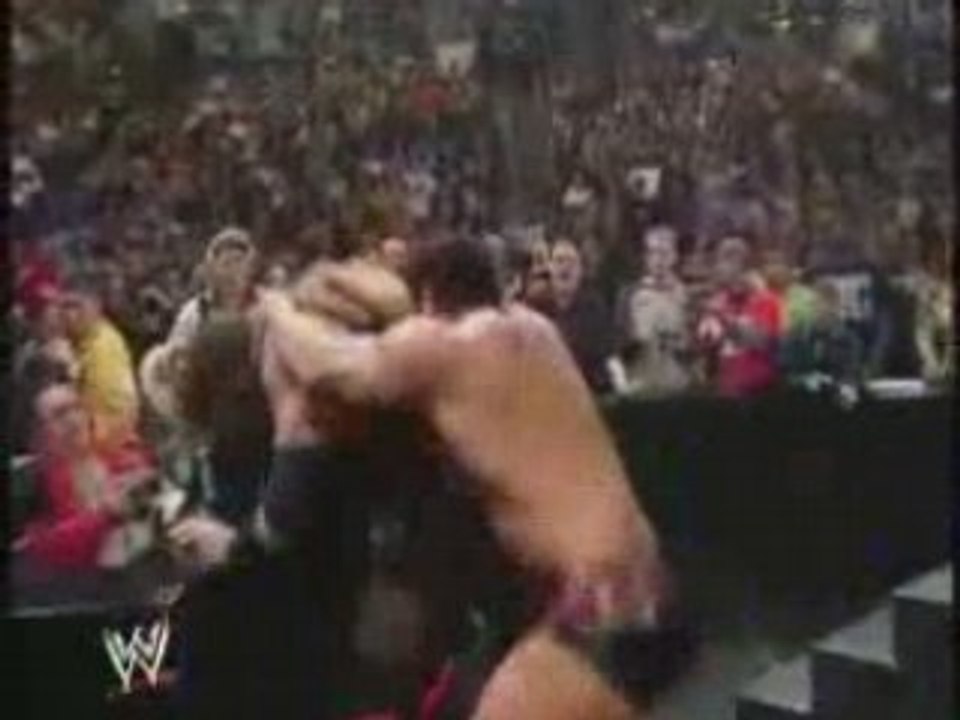 WWE - Armageddon 2002 - Kane Vs. Batista